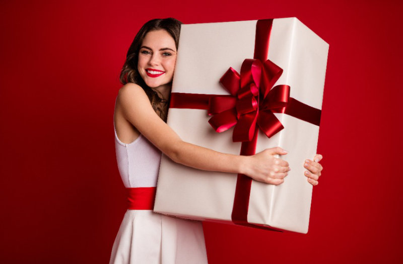 Gaver til hende