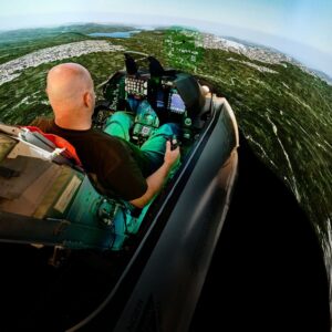 F-16 jagerpilot for en dag hos F-16 SIM